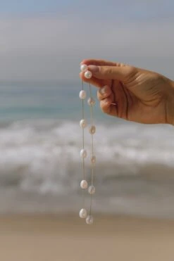 MALIBU PEARL DROP EARRINGS -Alv Jewels 546A3155