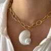 TURBO SHELL NECKLACE