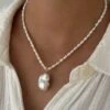 KRISTINA PEARL NECKLACE