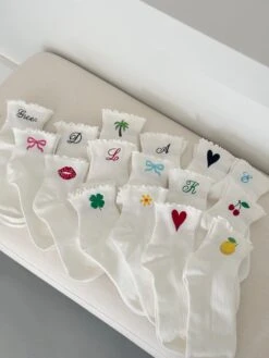 EMBROIDERED SOCKS
