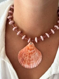 ROSIE SHELL NECKLACE