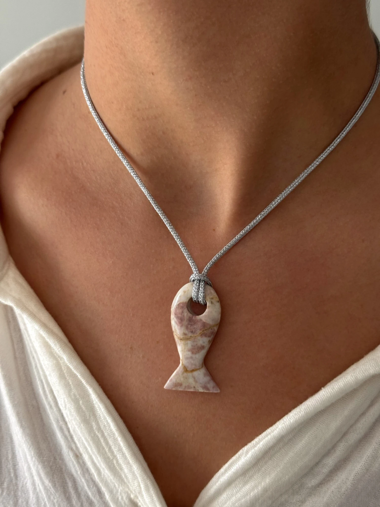 REEF ON CORD NECKLACE 2 REEF ON CORD NECKLACE - Image 2